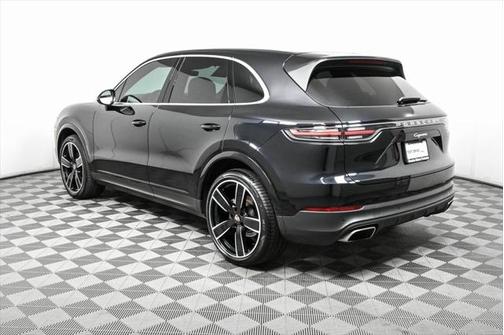2022 Porsche Cayenne Platinum Edition