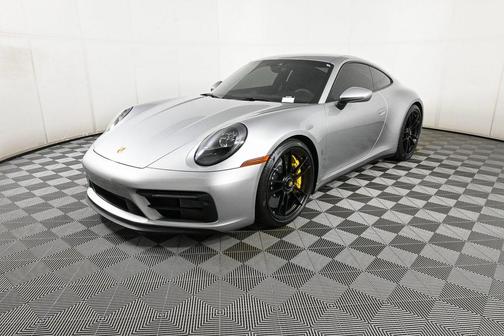 2024 Porsche 911 Carrera GTS