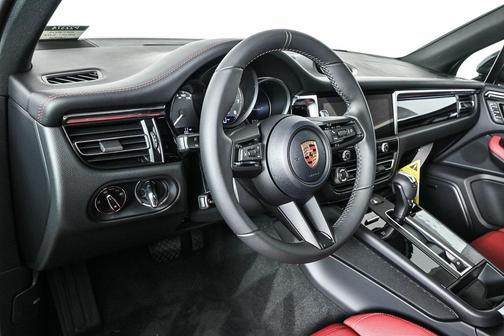 2026 Porsche Macan T