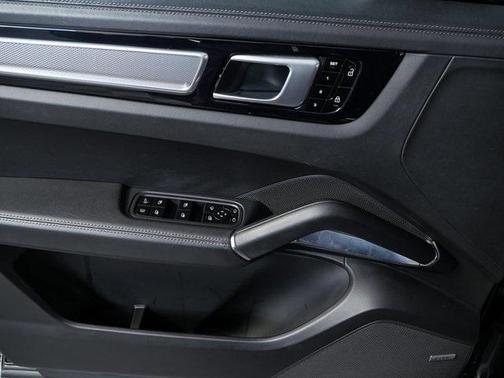 2021 Porsche Cayenne Cayenne Turbo S E-Hybrid