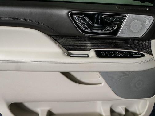 2023 Lincoln Navigator Black Label