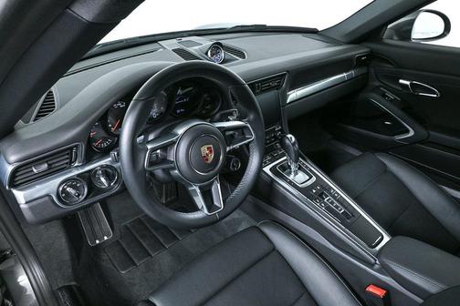 2017 Porsche 911 Carrera S