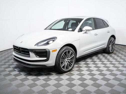Chalk 2024 Porsche Macan Macan