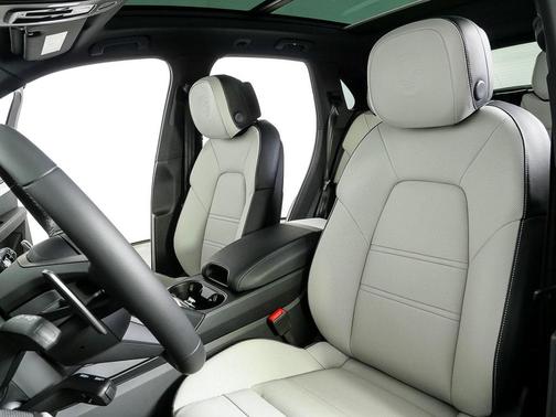 2026 Porsche Cayenne Cayenne E-Hybrid