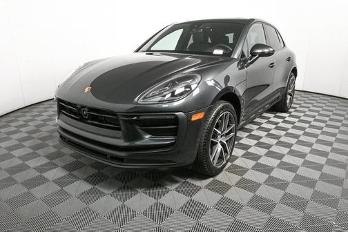 2025 Porsche Macan AWD