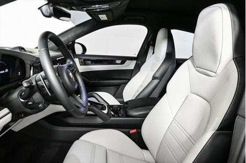 2025 Porsche Cayenne S