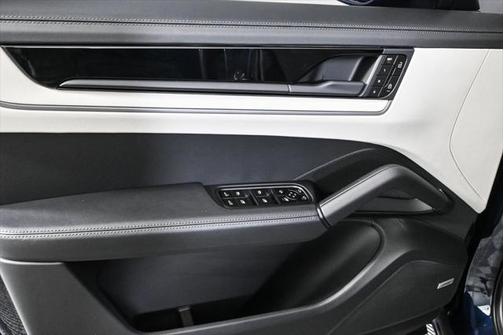 2025 Porsche Cayenne S
