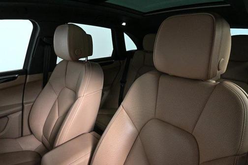 2023 Porsche Macan T