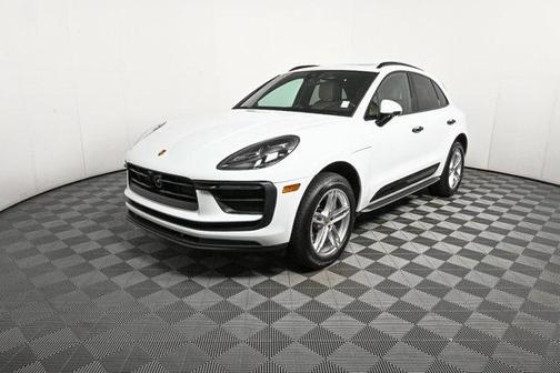 2023 Porsche Macan T