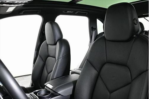 2018 Porsche Cayenne Platinum Edition