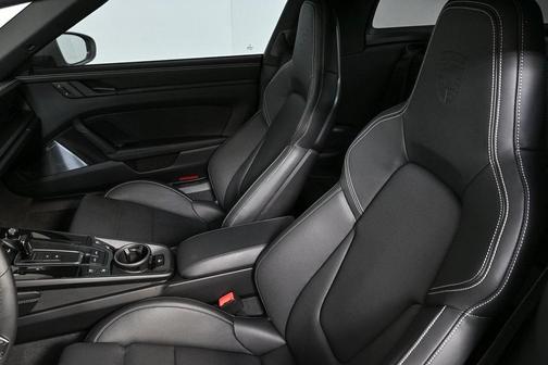 2025 Porsche 911 Targa 4 GTS