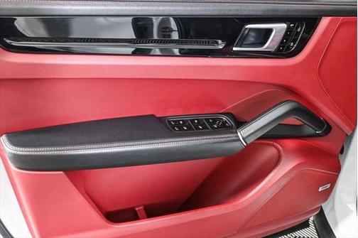 2021 Porsche Cayenne AWD