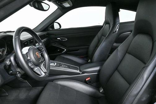 2017 Porsche 911 Carrera