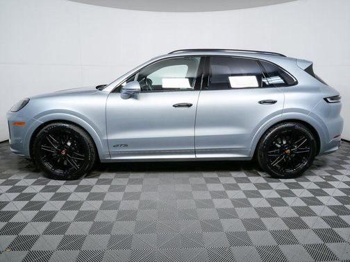 2026 Porsche Cayenne GTS