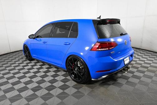 2021 Volkswagen Golf GTI 2.0T SE DSG
