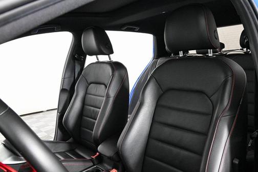 2021 Volkswagen Golf GTI 2.0T SE DSG