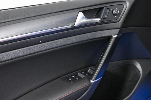 2021 Volkswagen Golf GTI 2.0T SE DSG