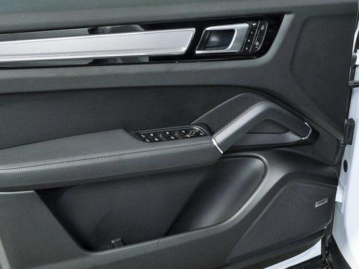 2023 Porsche Cayenne Cayenne