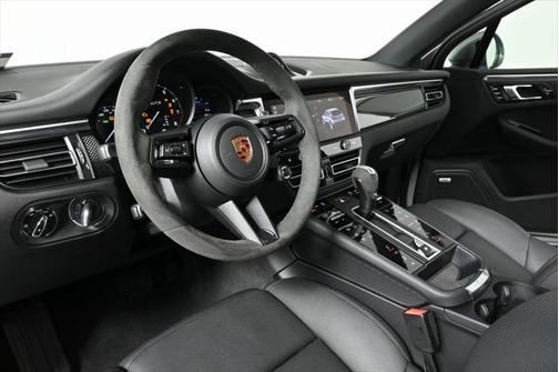 2022 Porsche Macan GTS