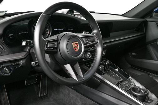 2020 Porsche 911 Carrera