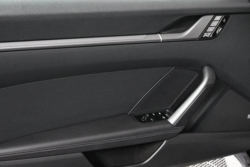 2020 Porsche 911 Carrera