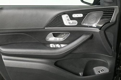 2025 Mercedes-Benz GLS 580 4MATIC