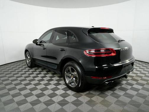2017 Porsche Macan AWD