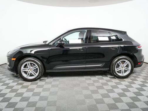 2025 Porsche Macan AWD