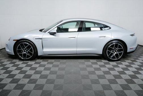 2025 Porsche Taycan RWD