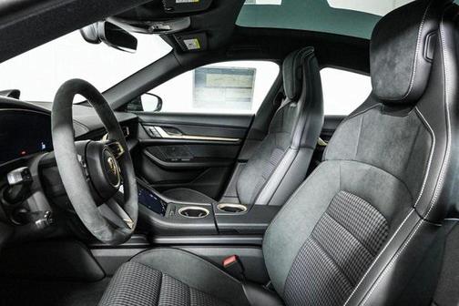 2025 Porsche Taycan 4S