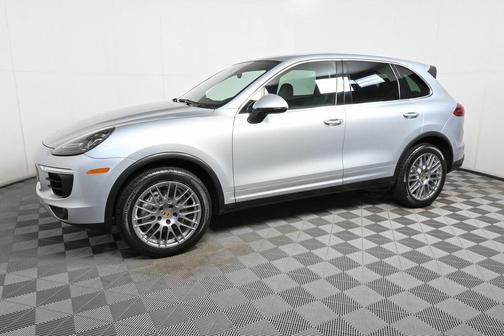 2017 Porsche Cayenne S