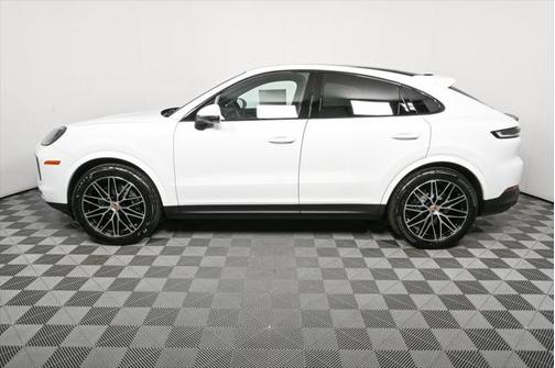 2025 Porsche Cayenne AWD