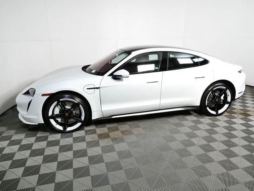 Carrara White Metallic 2021 Porsche Taycan Turbo