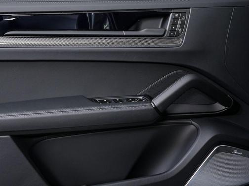 2026 Porsche Cayenne GTS