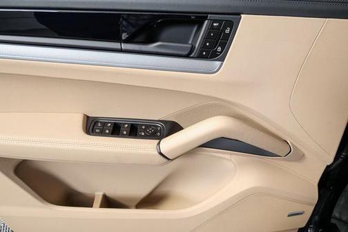 2026 Porsche Cayenne Cayenne S E-Hybrid