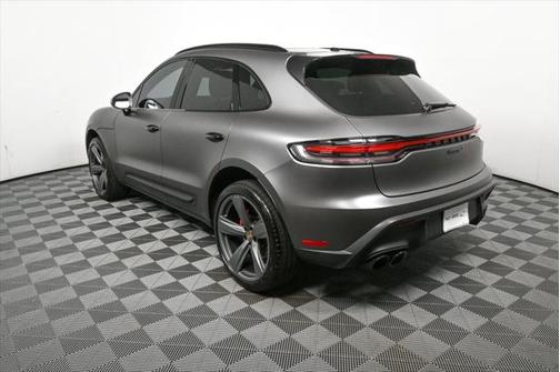 2022 Porsche Macan Base