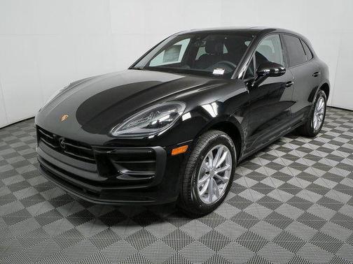 2026 Porsche Macan AWD