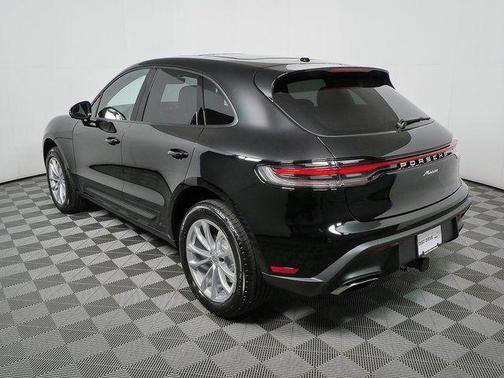 2026 Porsche Macan AWD