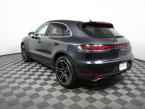 2021 Porsche Macan AWD