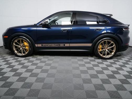 2025 Porsche Cayenne Turbo GT
