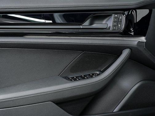 2026 Porsche Panamera RWD