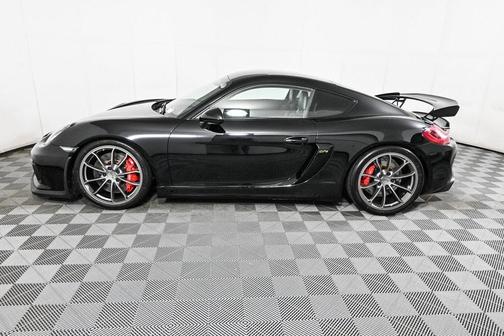 2016 Porsche Cayman GT4