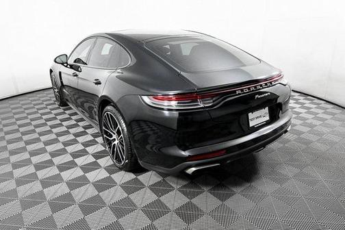 2022 Porsche Panamera Platinum Edition