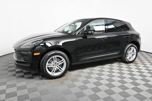 2026 Porsche Macan AWD