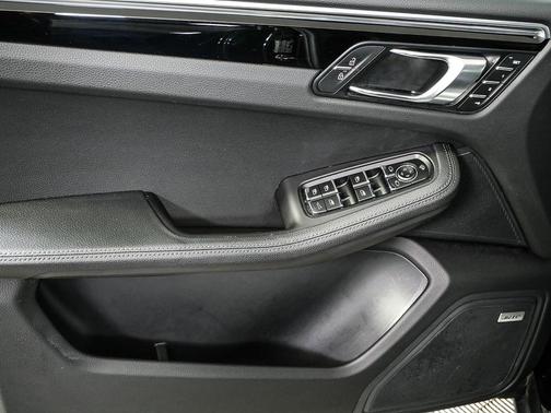 Black 2023 Porsche Macan Macan