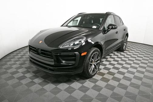 2026 Porsche Macan AWD