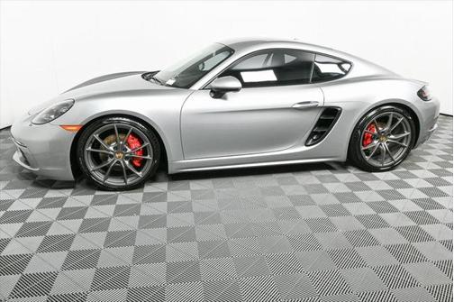 2024 Porsche 718 Cayman S