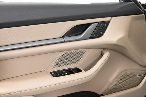 2025 Porsche Taycan 4