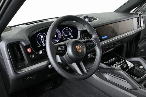 2025 Porsche Cayenne AWD