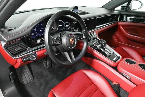 2022 Porsche Panamera Platinum Edition